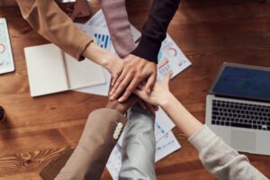 Michael Roofian The Benefits of Corporate Social Responsibility for Businesses and Communities