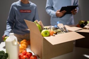 Michael Roofian The Social and Emotional Benefits of Volunteering: Why It's Good for Your Health